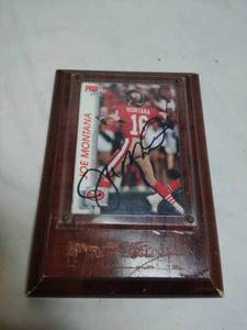 lot 95 image: Joe Montana Autographed Card