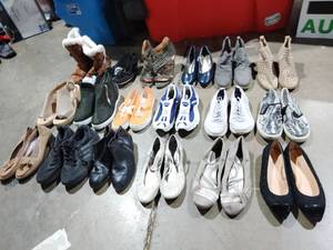 lot 133 image: Lot of Shoes