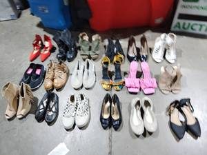 lot 134 image: Lot of Shoes