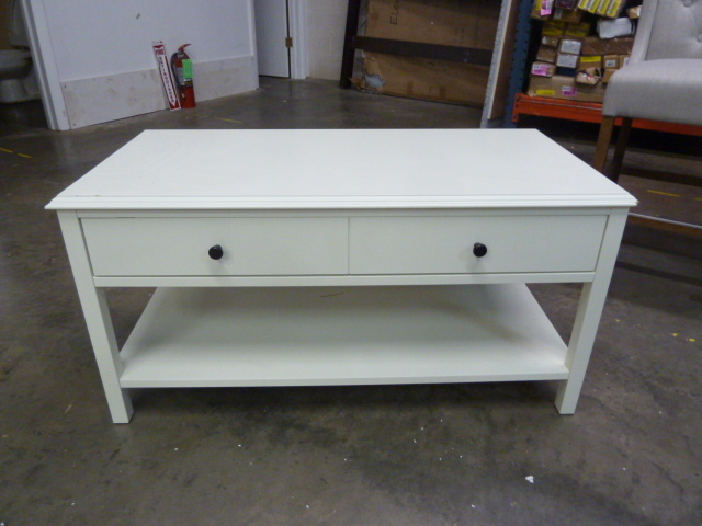 lot 31 image: WHITE COFFEE TABLE