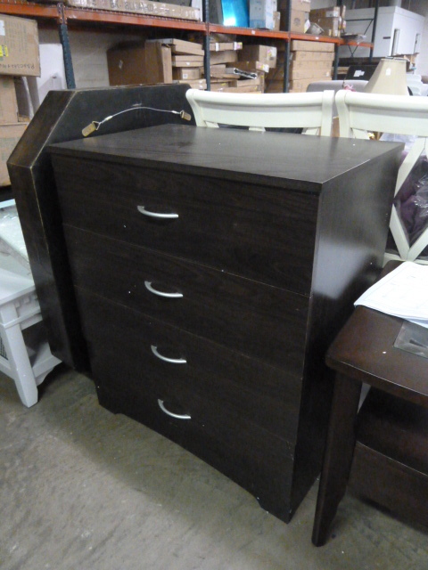 lot 29 image: 4 DRAWER DRESSER