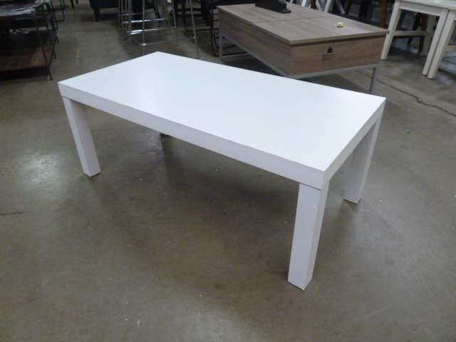 lot 105 image: WHITE COFFEE TABLE