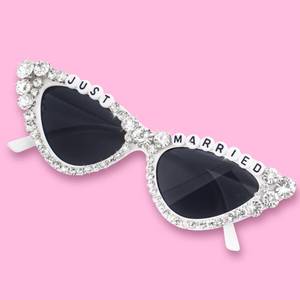 lot 2217 image: Bride Sunglasses - Just married  Glasses for Wedding Party Decoration, Cat Eye Glasses with Rhinestone for Bride to Be Gift, Bachelorette Accessories Party Favors