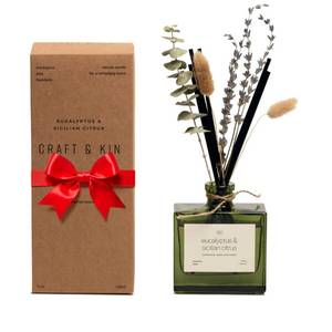 lot 18615 image: Craft & Kin Reed Diffuser Set with Dried Flowers, 5 oz Eucalyptus & Sicilian Citrus Scented Reed Diffuser with Sticks, Scented Sticks Diffuser, Elegant Home Decor & Office Decor