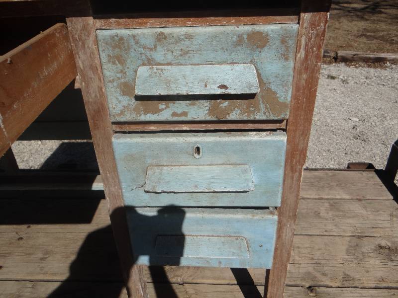 lot 743 image: Vintage wood desk.