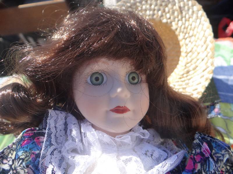 lot 757 image: Vintage porcelain dolls.