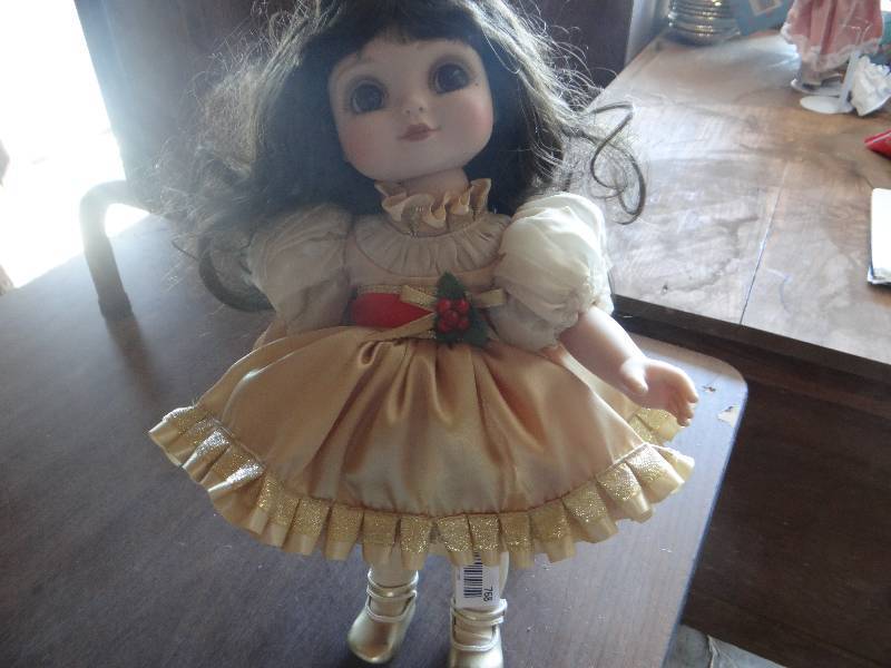 lot 768 image: Vintage porcelain doll.