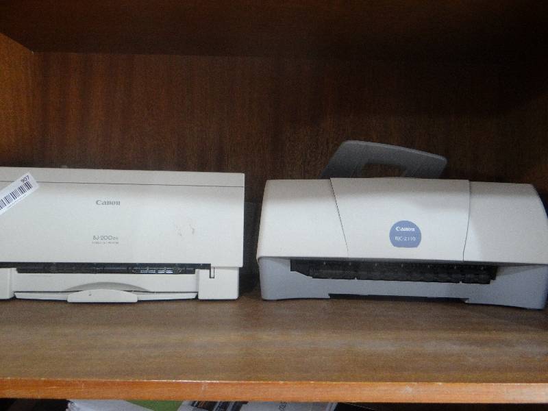lot 907 image: 2 cannon printers and CD player.