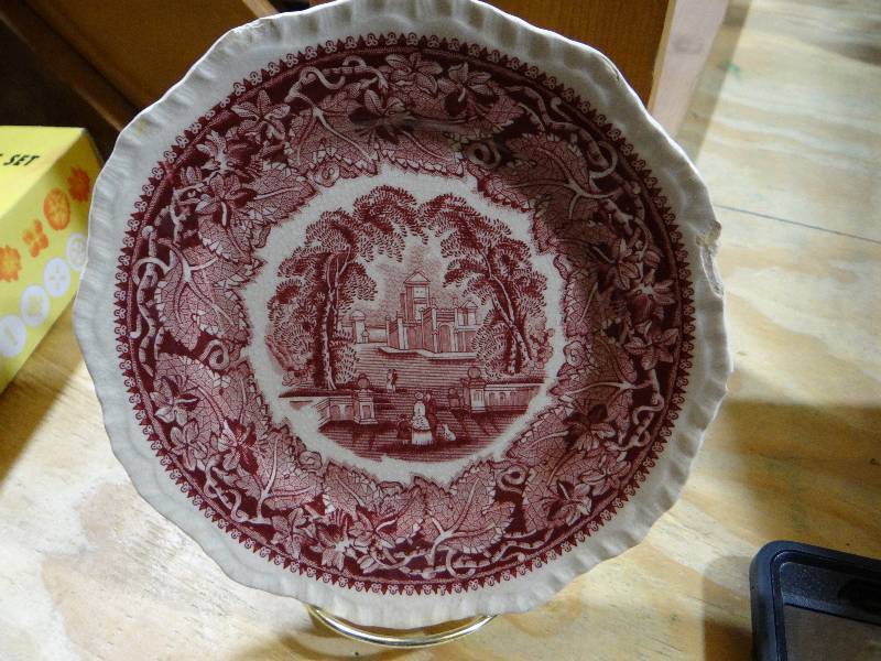lot 948 image: Antique plate with stand.
