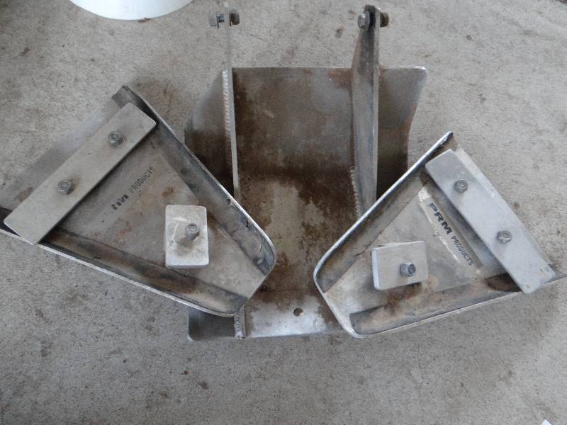 lot 1018 image: Aluminum ATV A-arm guard and sprocket, chain guard.