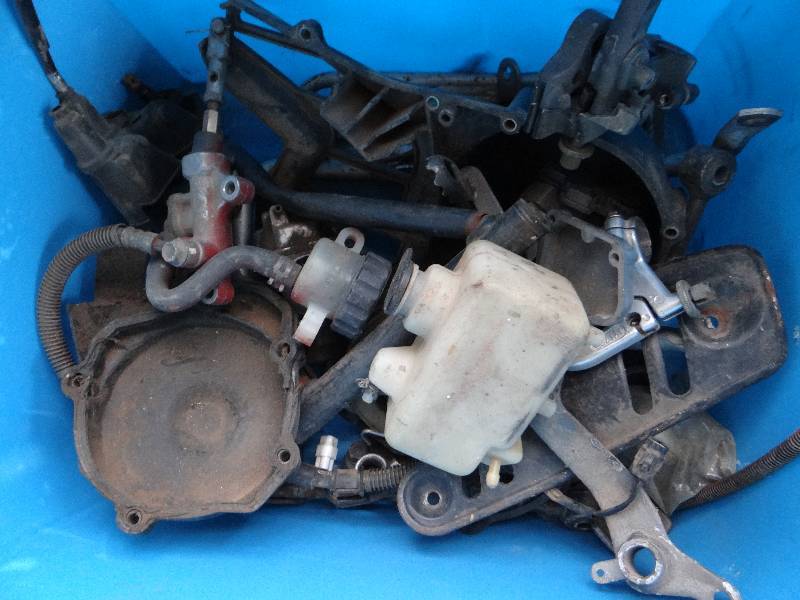 lot 1023 image: Lot of misc. Yamaha banshee parts.