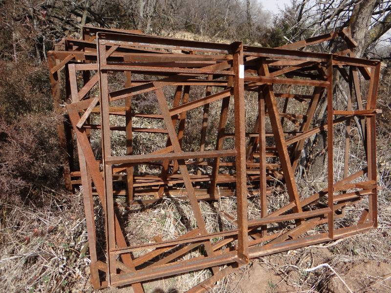 lot 1026 image: Lot of metal racks.
