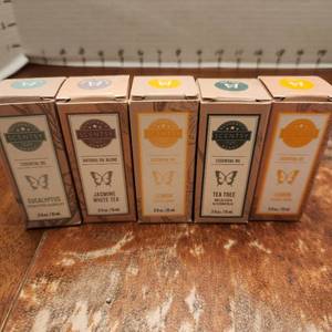 lot 191 image: Scentsy Essential oils