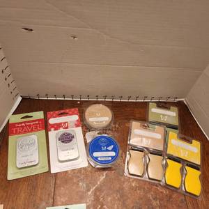 lot 193 image: Scentsy travel tins, travel twist and car bars all new in pkg