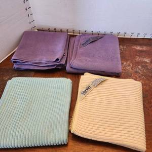 lot 206 image: Norwex kitchen towels set of 4 all new with Baclock