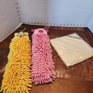 lot 214 image: Norwex Kids pet to dry and baby cloths all new with Baclock