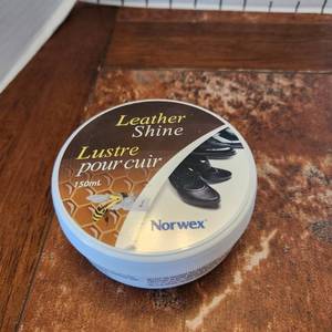 lot 216 image: Norwex leather shine new