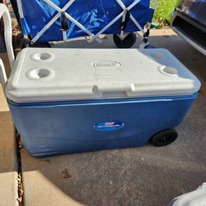 lot 310 image: Coleman Extreme 3 day cooler with back wheels