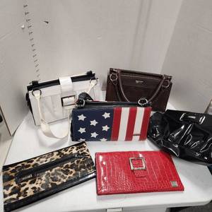 lot 411 image: 3 Miche bags with removable covers and 3 extra shells