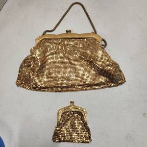lot 413 image: Whiting Davis gold mesh bag with coin purse