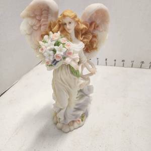 lot 438 image: SAMANTHA BLESSED AT BIRTH #78121 - Seraphim by Roman - Angel Figurine 1997, 7.5 tall