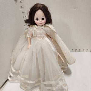 lot 448 image: Madame expander Snow White porcelain doll 13 tall with stand