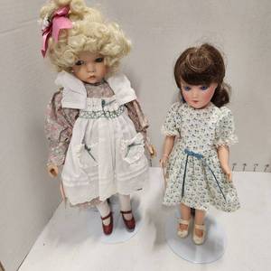 lot 449 image: Diana Effner doll 16 tall and Mary Hoyer doll 13 tall, both with stands