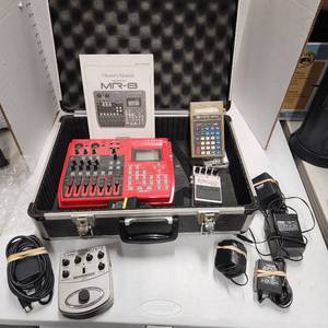 lot 455 image: Foxtex MR-8 digital multitracker, Lietz SDR20 , Boss bass synthesizer, Beringer bass amp modeler in padded aluminum case