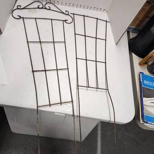lot 463 image: 2 garden trellis tallest is 36