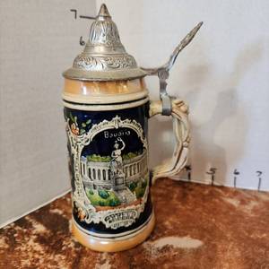 lot 601 image: Vintage German beer stein with pewter lid 7.5 tall