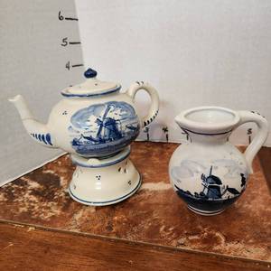 lot 607 image: Small Delft porcelain teapot (repaired) and pitcher hand painted in Hollland