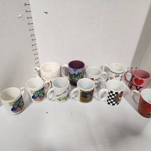 lot 642 image: Assorted coffee cups and mugs