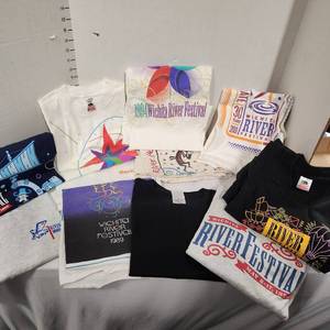 lot 647 image: Riverfest womens tshirts mostly size large