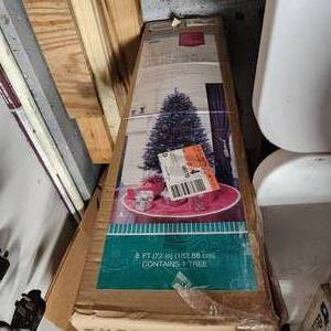 lot 699 image: 6 ft artificial prelitmulti colors tree