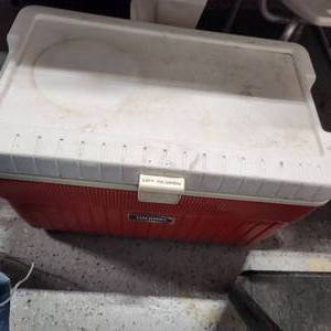 lot 714 image: Thermos cooler