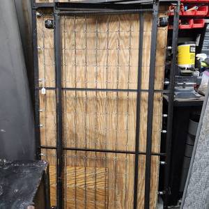 lot 719 image: Twin trundle bed with mattress (mattress cover dirty)