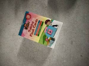 lot 6026 image: Qutz. Talking Flash Cards