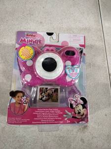 lot 6332 image: Disney Junior. Minnie Camera