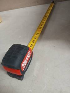 lot 10169 image: Milwaukee 25ft