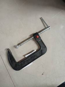 lot 10237 image: Husky C Clamp
