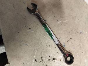lot 8169 image: Husky 1516 Wrench