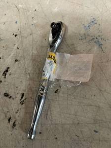 lot 8183 image: Husky 38th Ratchet