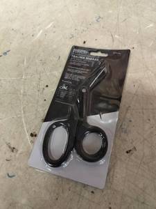 lot 8210 image: Madison Supply Medical Trauma Sheers