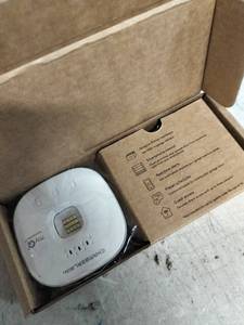lot 8221 image: Smart Garage Control My Q
