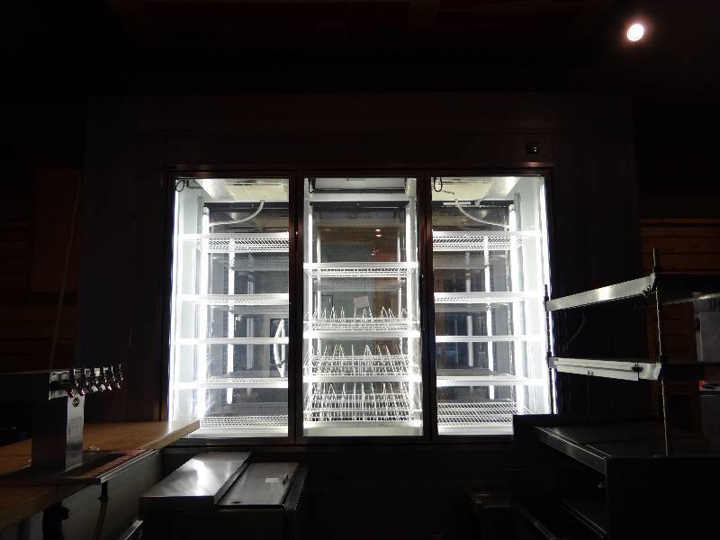 lot 2865 image: Lighted Display Cooler