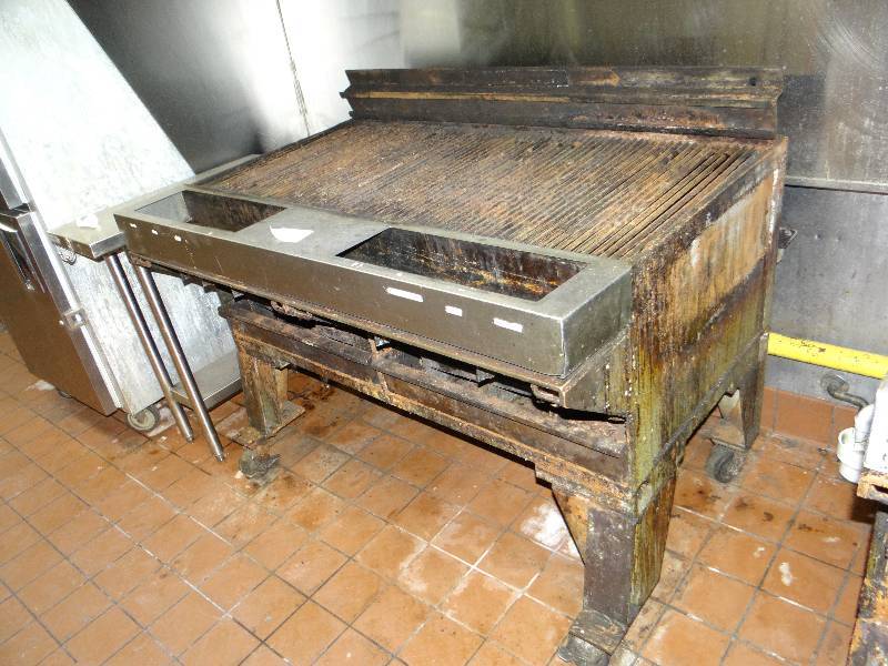 lot 2148 image: 55 Natural Gas Charbroiler