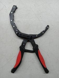 lot 24510 image: Performance Tool Self-Adjusting Oil Filter Plier with Wide Jaw Design for 2-5-Inch