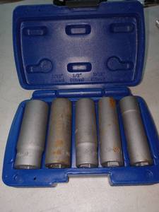 lot 24562 image: Performance Tool Deep Socket Set