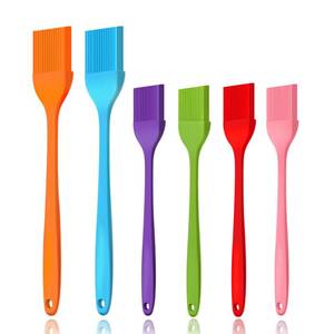 lot 2186 image: 4 PCS CUALORK Silicone Basting Brush, Upgrade Pastry Brush,Heat Resistant Silicone Brushes, Premium Cooking Brush for Sauce Marinade Meat Glazing, Oil Brush for BBQ Kitchen Cooking Baking and Grilling