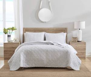 lot 2969 image: Stone Cottage - FullQueen Quilt Set, Reversible Cotton Bedding with Matching Shams, Lightweight Home Decor (Willow Way Grey, FullQueen)
